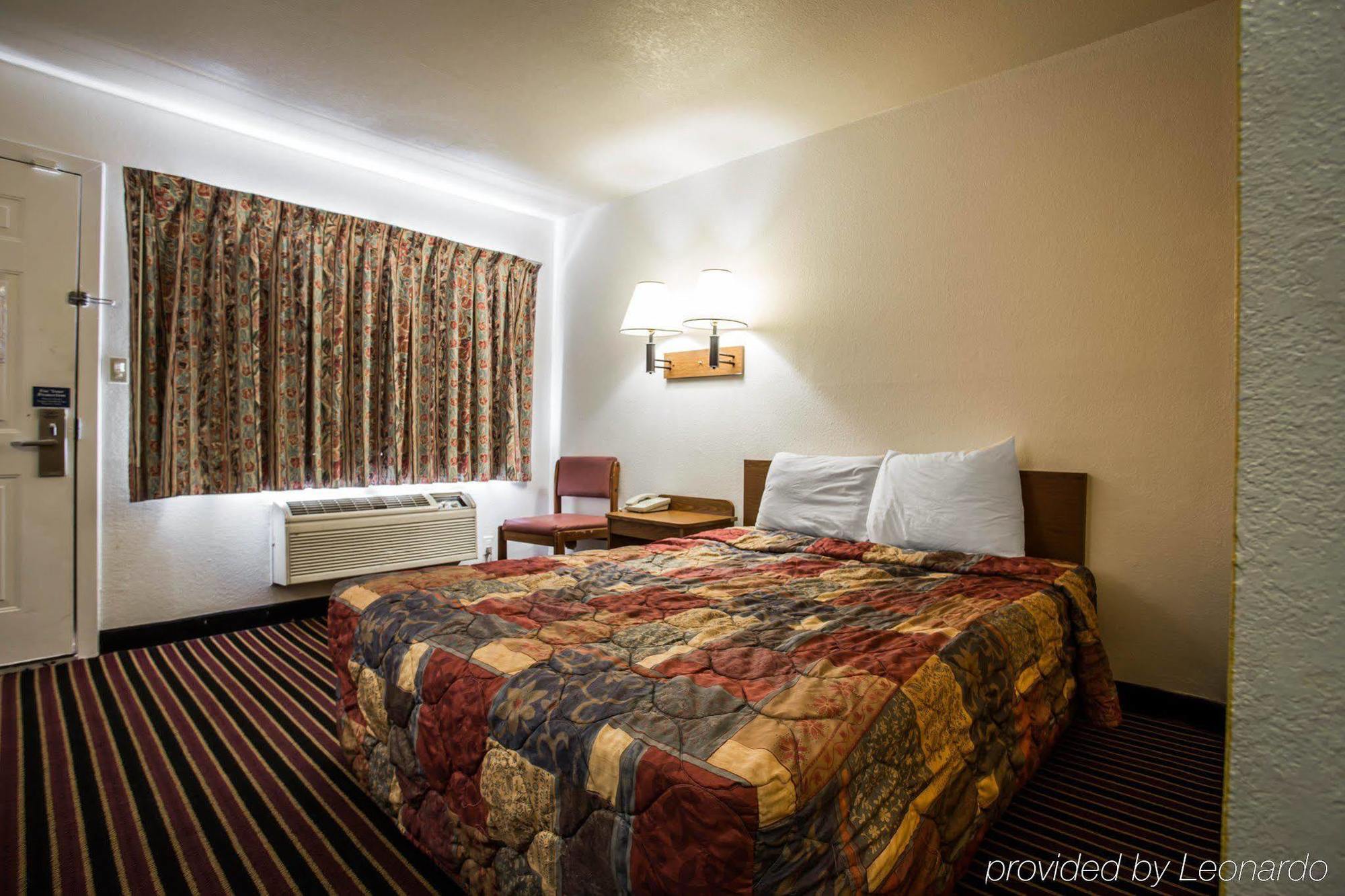 Rodeway Inn Charlotte Dış mekan fotoğraf