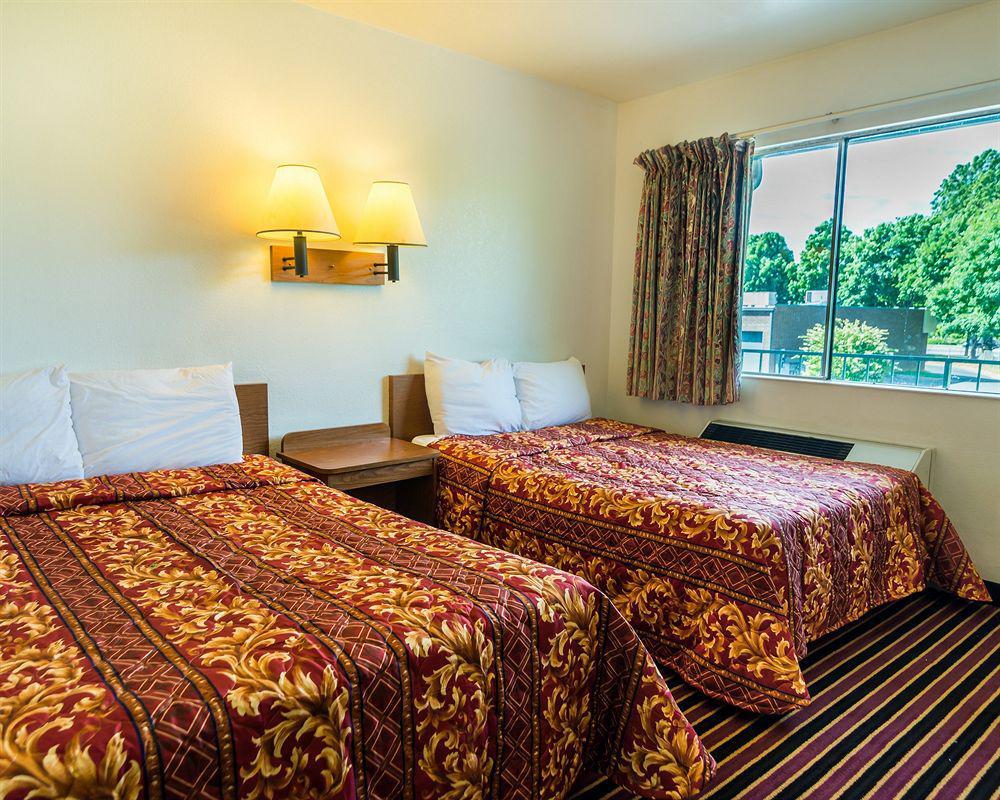 Rodeway Inn Charlotte Dış mekan fotoğraf